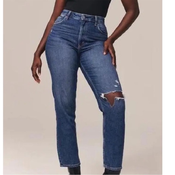 SHORT Abercrombie & Fitch Curve Love Ankle Straight Ultra High Rise Jeans - Picture 1 of 4